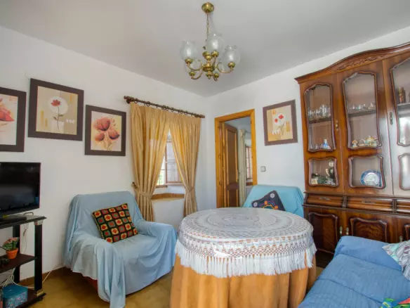 3-bedroom Villa In Canillas De Aceituno, Spain (90 M²)