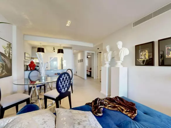 2-bedroom Apartment In Fuengirola, Spain (177 M²)