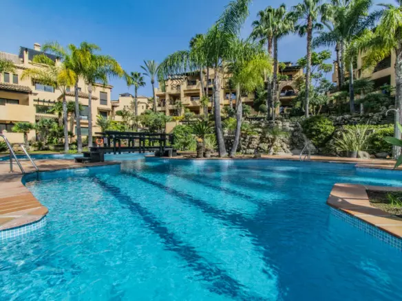 2-bedroom Apartment In Estepona, Spain (91 M²)