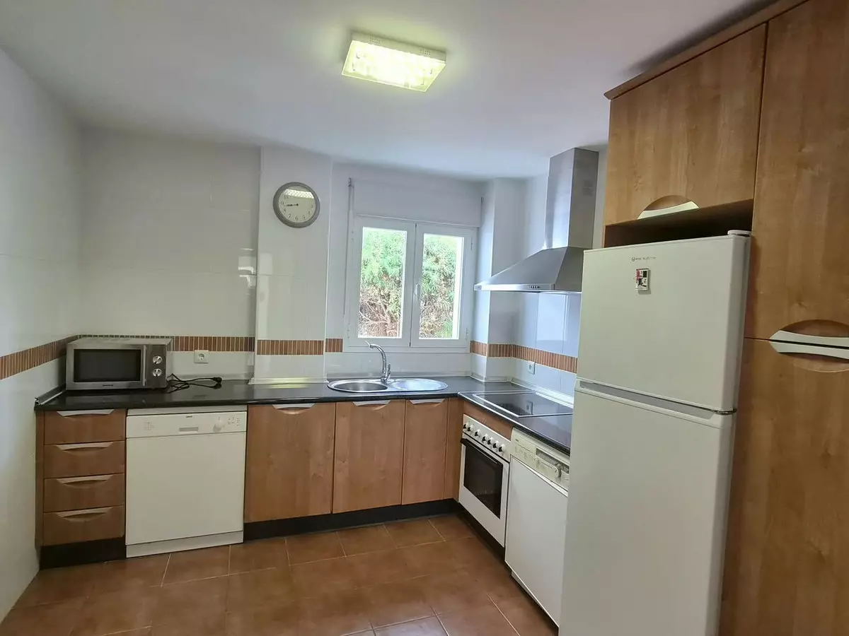 3-bedroom Apartment In Alhaurín El Grande, Spain (107 M²)