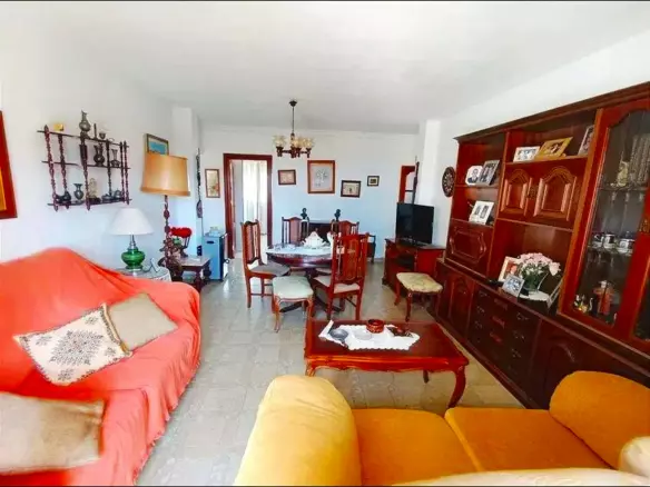 3-bedroom Apartment In Málaga, Spain (104 M²)