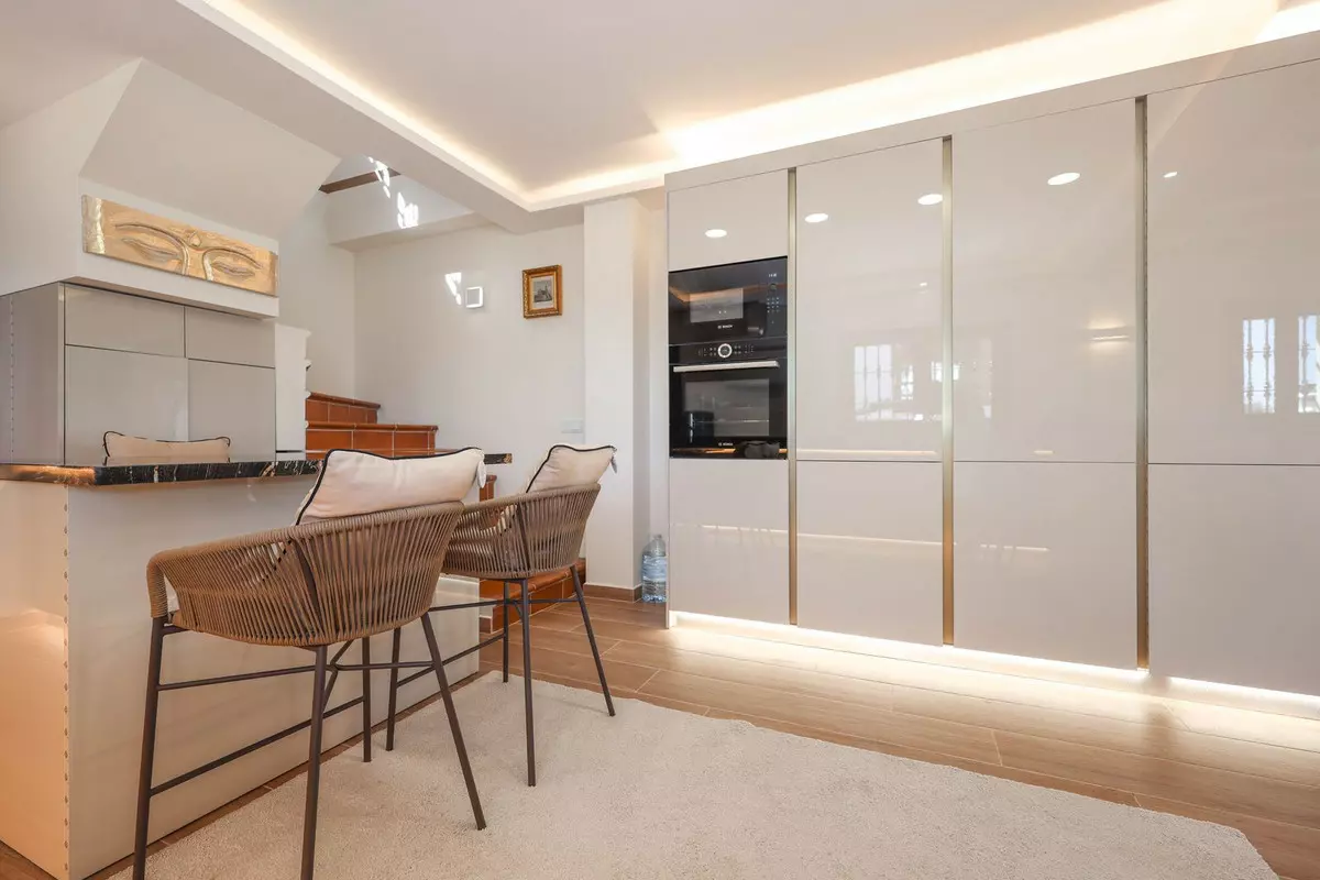 4-bedroom Villa In Guaro, Spain (209 M²)