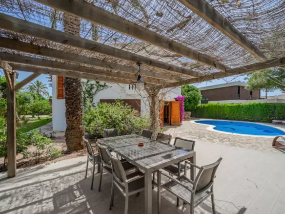 4-bedroom Villa In Orihuela, Spain (300 M²)
