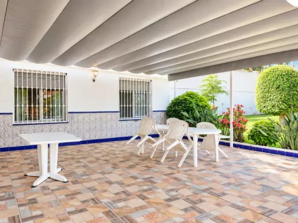 4-bedroom Villa In Benalmádena, Spain (343 M²)