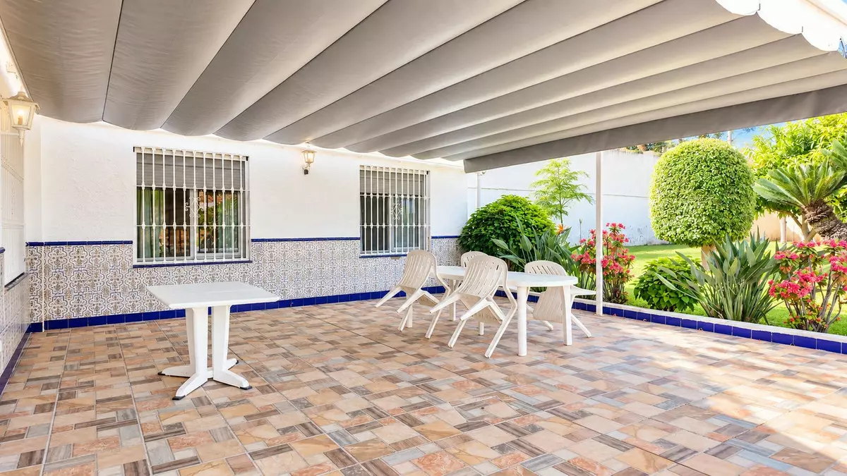 4-bedroom Villa In Benalmádena, Spain (343 M²)