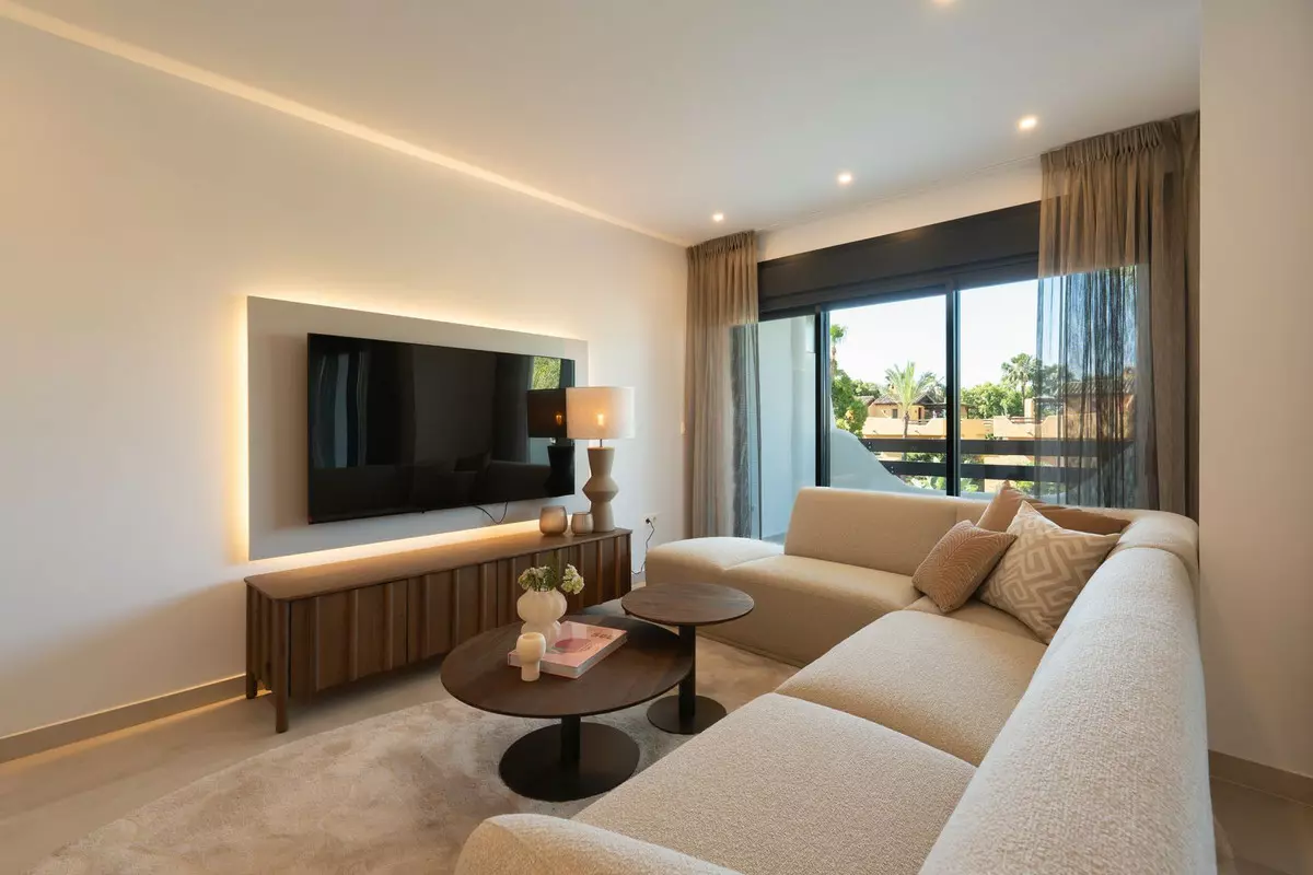 3-bedroom Town House In Marbella, Spain (240 M²)