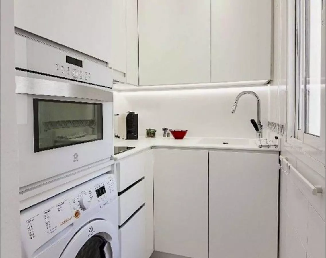 1-bedroom Apartment In Málaga, Spain (48 M²)