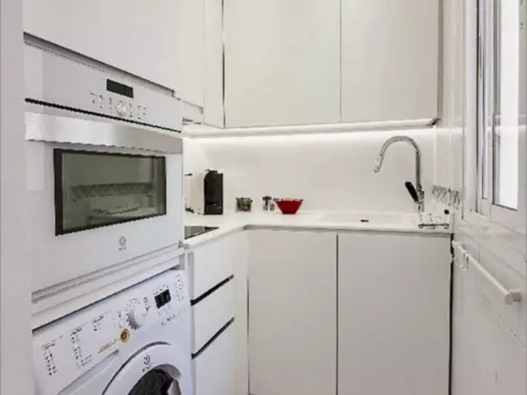 1-bedroom Apartment In Málaga, Spain (48 M²)