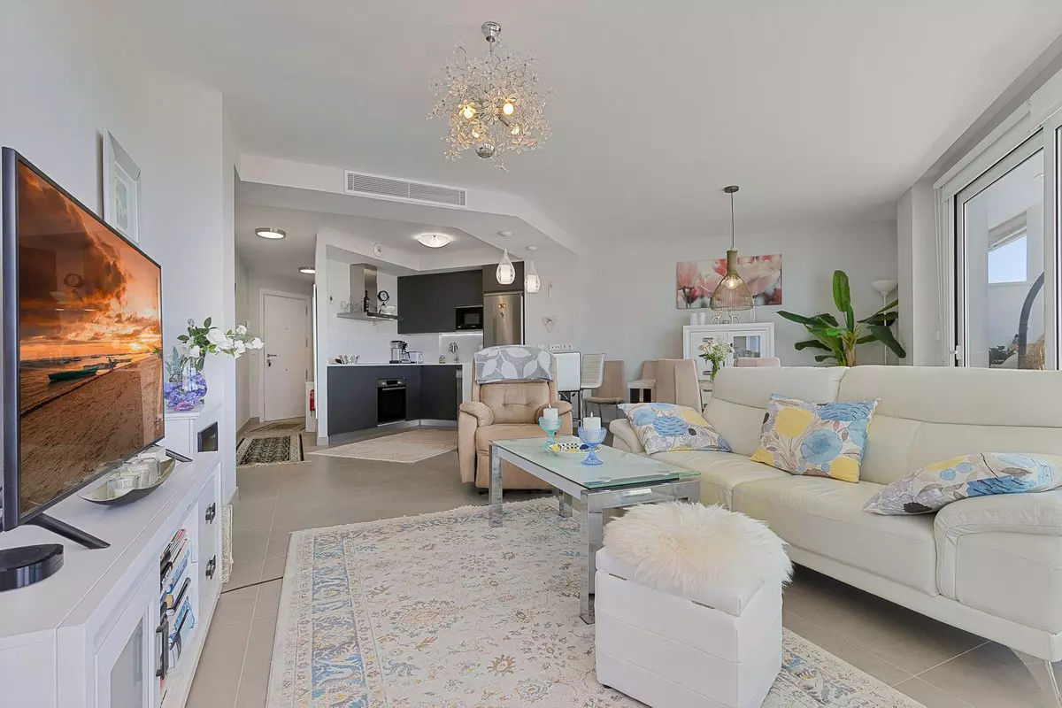 2-bedroom Apartment In Fuengirola, Spain (83 M²)