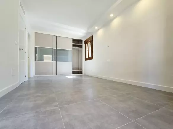 3-bedroom Apartment In Málaga, Spain (102 M²)