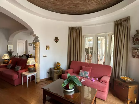 4-bedroom Villa In Benalmádena, Spain (282 M²)