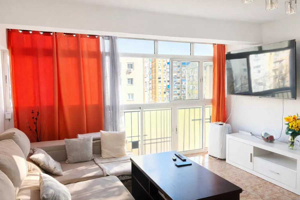3-bedroom Apartment In Málaga, Spain (89 M²)