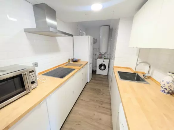 2-bedroom Apartment In Benalmádena, Spain (94 M²)