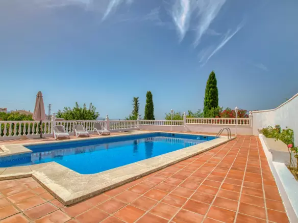 4-bedroom Villa In Periana, Spain (157 M²)