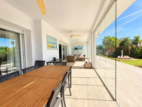5-bedroom Villa In Estepona, Spain (388 M²)