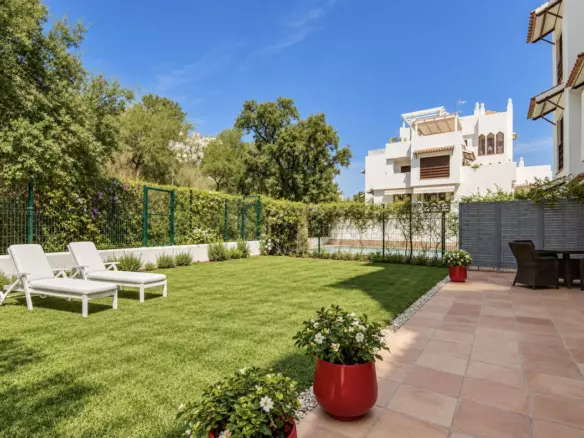 2-bedroom Apartment In Estepona, Spain (96 M²)