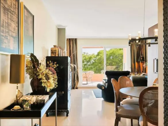 2-bedroom Apartment In Marbella, Spain (121 M²)