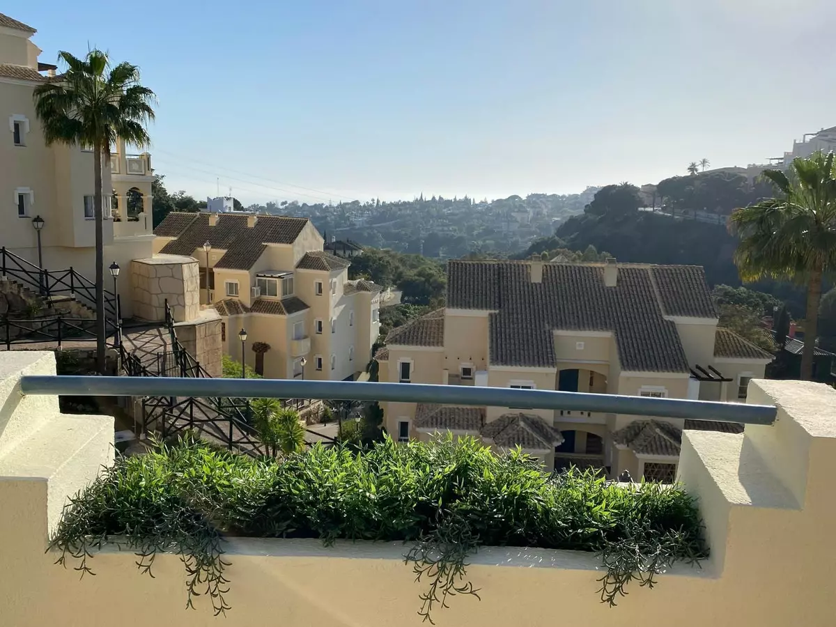 2-bedroom Apartment In Marbella, Spain (113 M²)