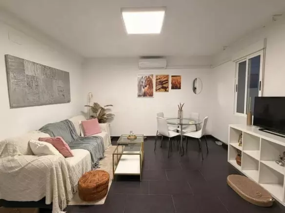 2-bedroom Apartment In Málaga, Spain (48 M²)