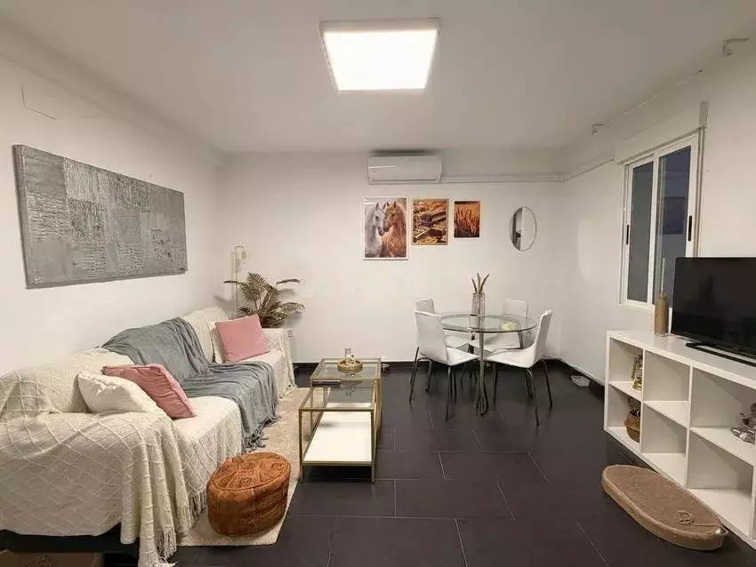 2-bedroom Apartment In Málaga, Spain (48 M²)