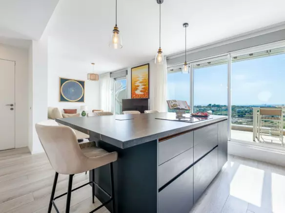 2-bedroom Apartment In Estepona, Spain (122 M²)