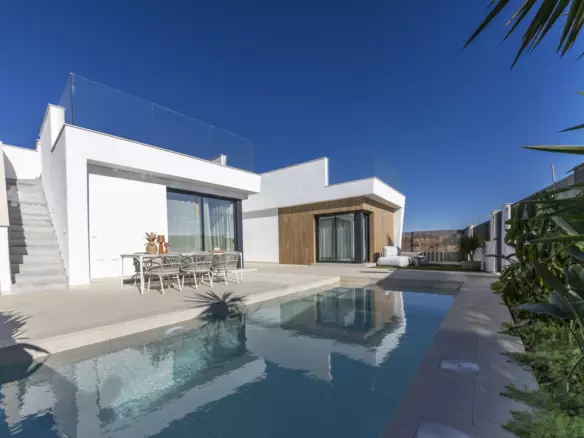 3-bedroom Villa In Murcia, Spain (106 M²)