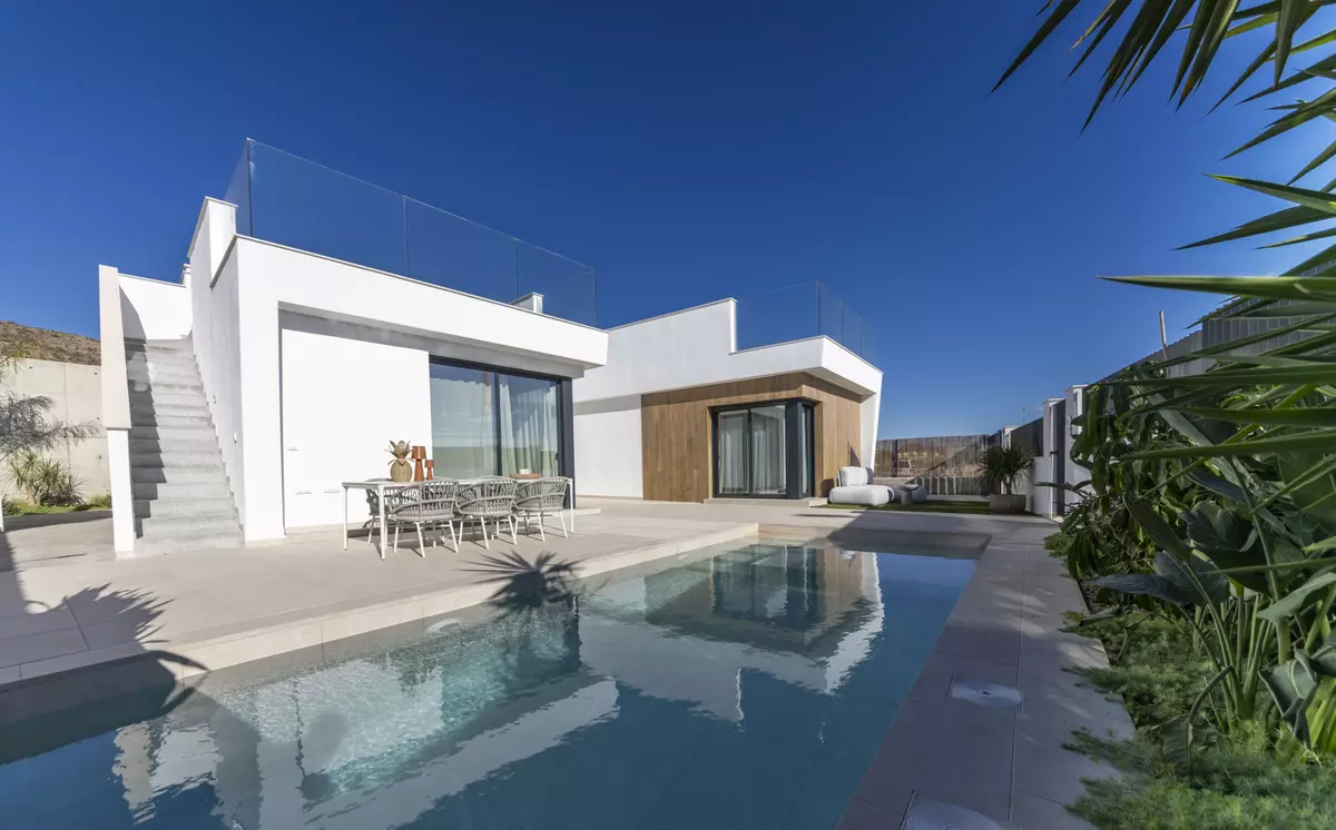 3-bedroom Villa In Murcia, Spain (106 M²)