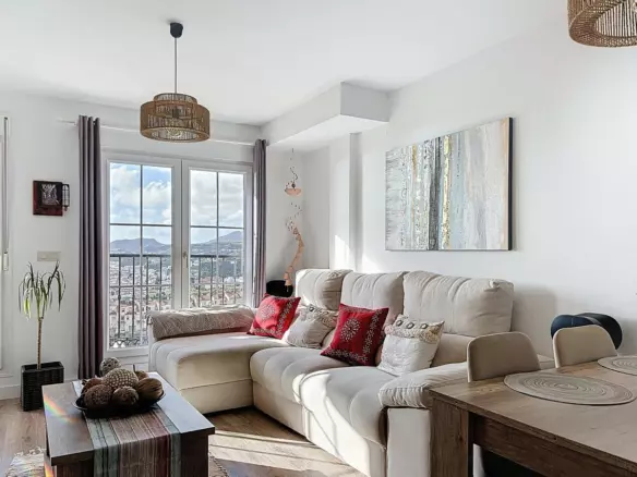 3-bedroom Apartment In Rincón De La Victoria, Spain (102 M²)