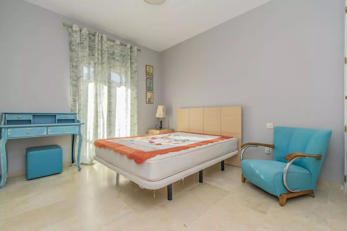 2-bedroom Apartment In Estepona, Spain (91 M²)