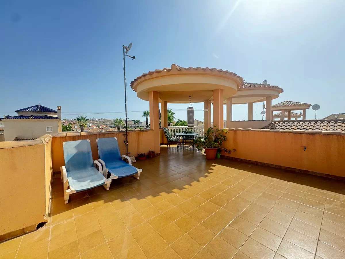 4-bedroom Villa In Orihuela, Spain (120 M²)