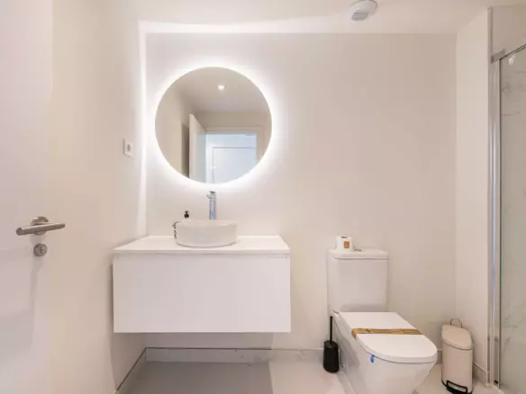 2-bedroom Apartment In Benalmádena, Spain (80 M²)