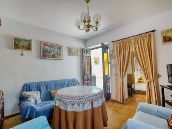 3-bedroom Villa In Canillas De Aceituno, Spain (90 M²)