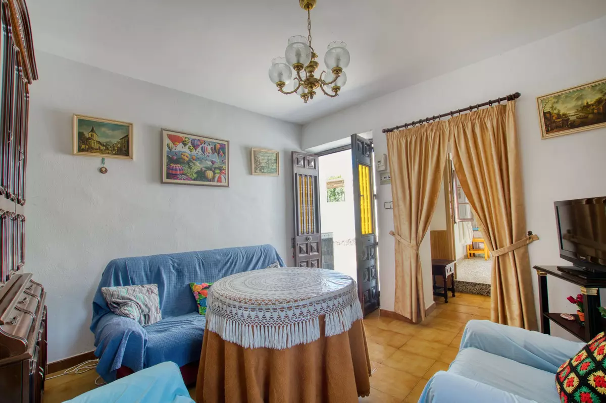 3-bedroom Villa In Canillas De Aceituno, Spain (90 M²)