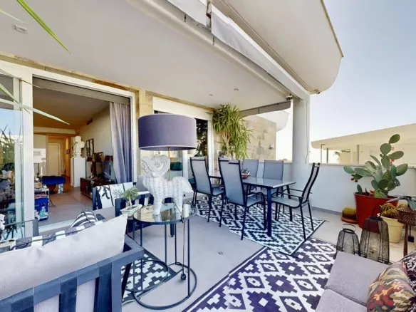 2-bedroom Apartment In Fuengirola, Spain (177 M²)