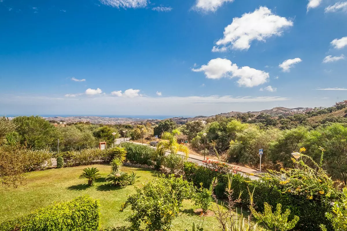 2-bedroom Apartment In Marbella, Spain (87 M²)