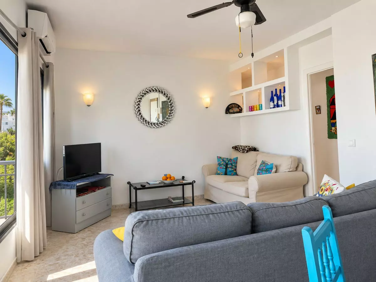 3-bedroom Apartment In Benalmádena, Spain (72 M²)