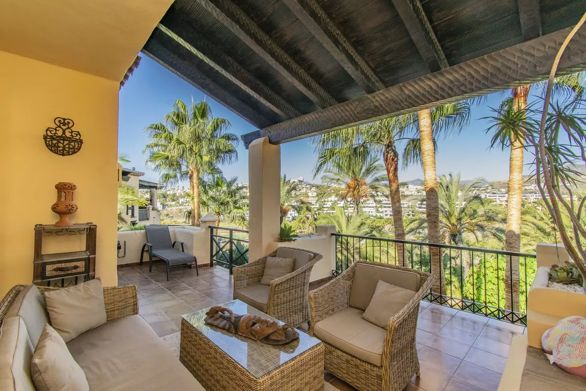 2-bedroom Apartment In Estepona, Spain (91 M²)