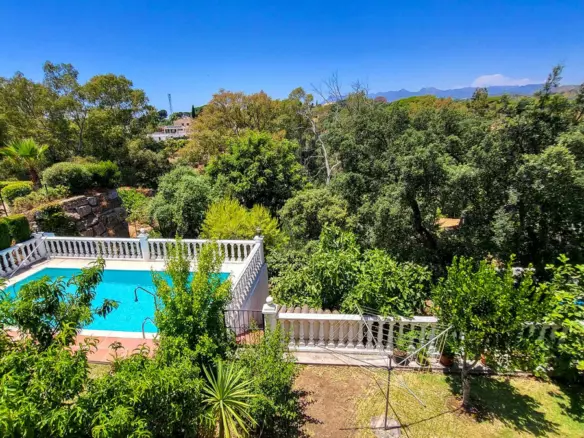 5-bedroom Villa In Marbella, Spain (324 M²)
