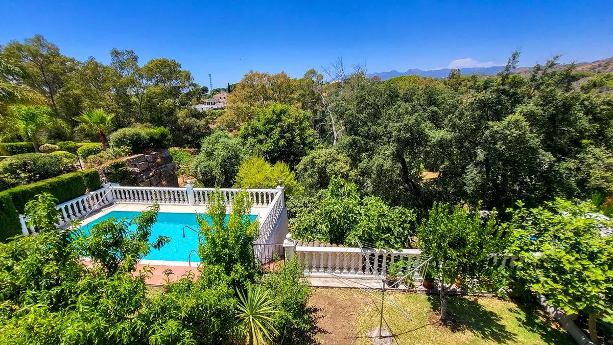 5-bedroom Villa In Marbella, Spain (324 M²)