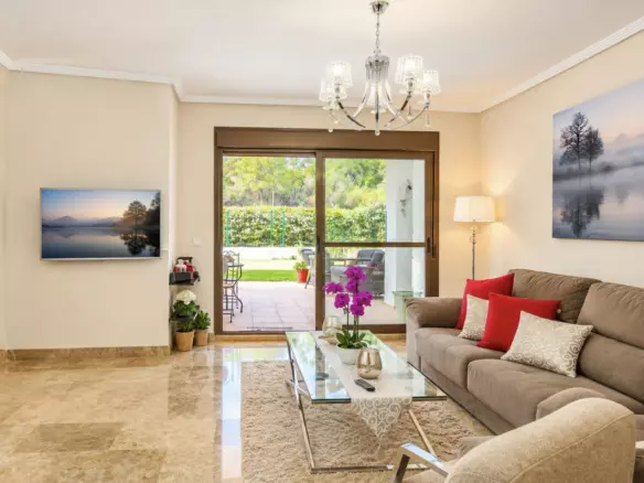 2-bedroom Apartment In Estepona, Spain (96 M²)