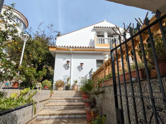 5-bedroom Villa In Benalmádena, Spain (237 M²)