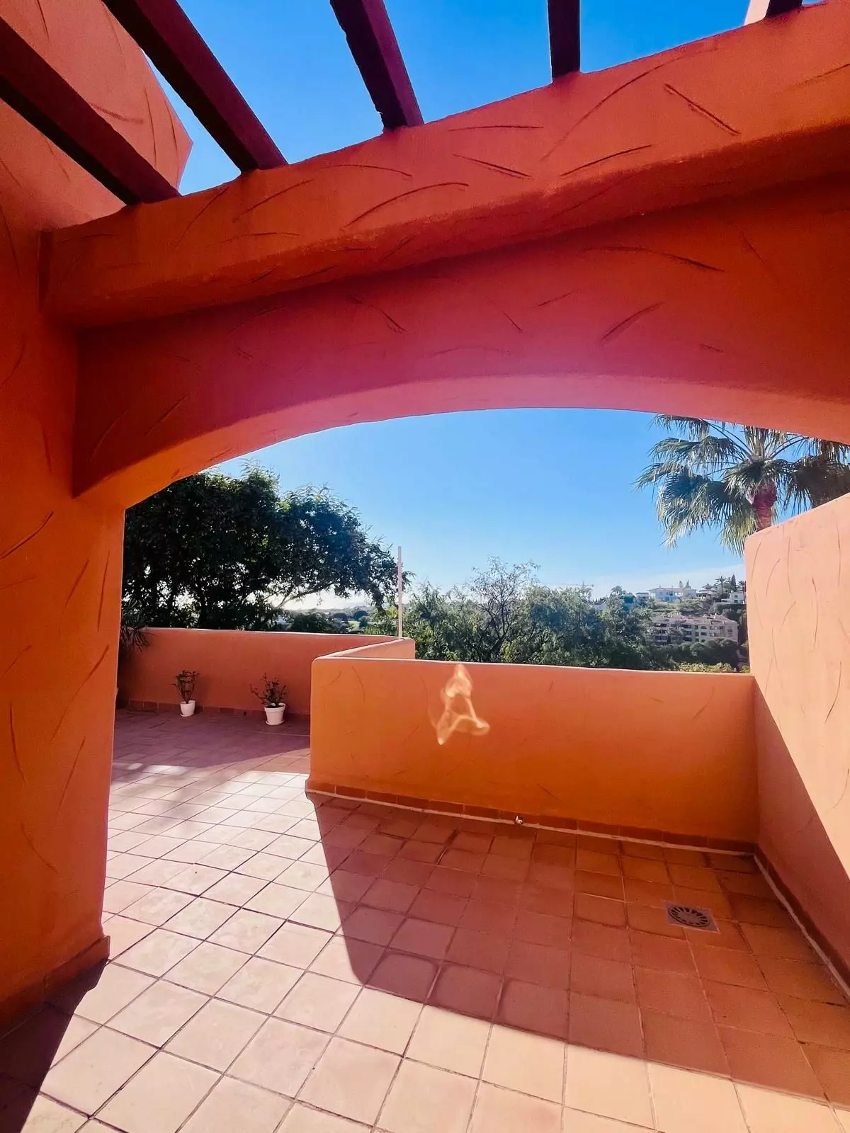 2-bedroom Apartment In Marbella, Spain (121 M²)