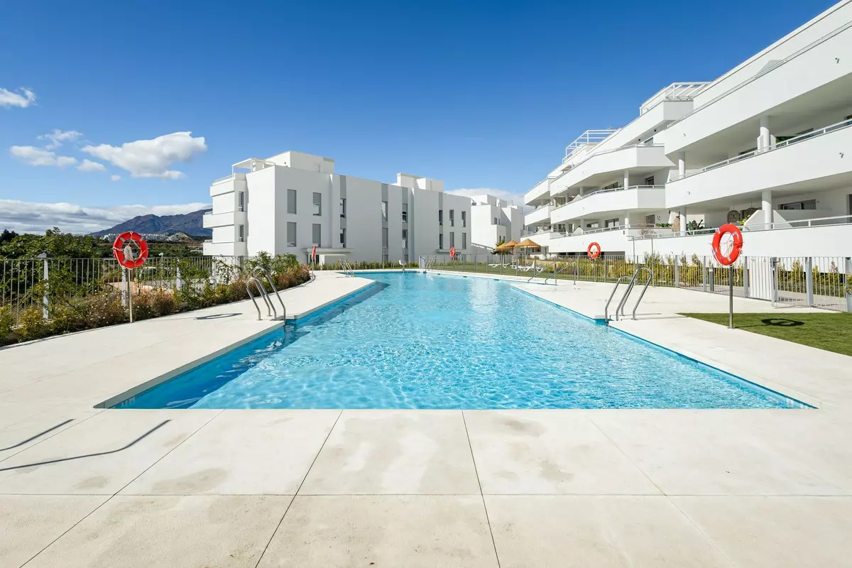 3-bedroom Apartment In Estepona, Spain (135 M²)