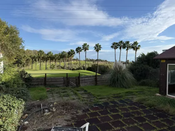 3-bedroom Villa In Estepona, Spain (142 M²)