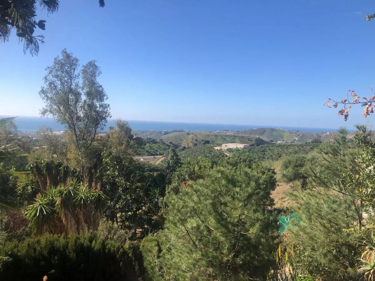 3-bedroom Villa In Vélez – Málaga, Spain (305 M²)