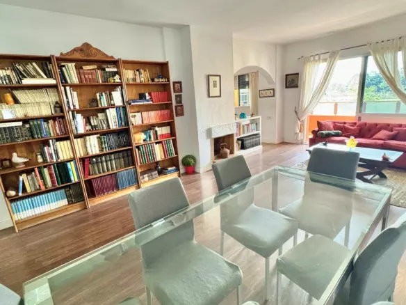 4-bedroom Apartment In Málaga, Spain (149 M²)