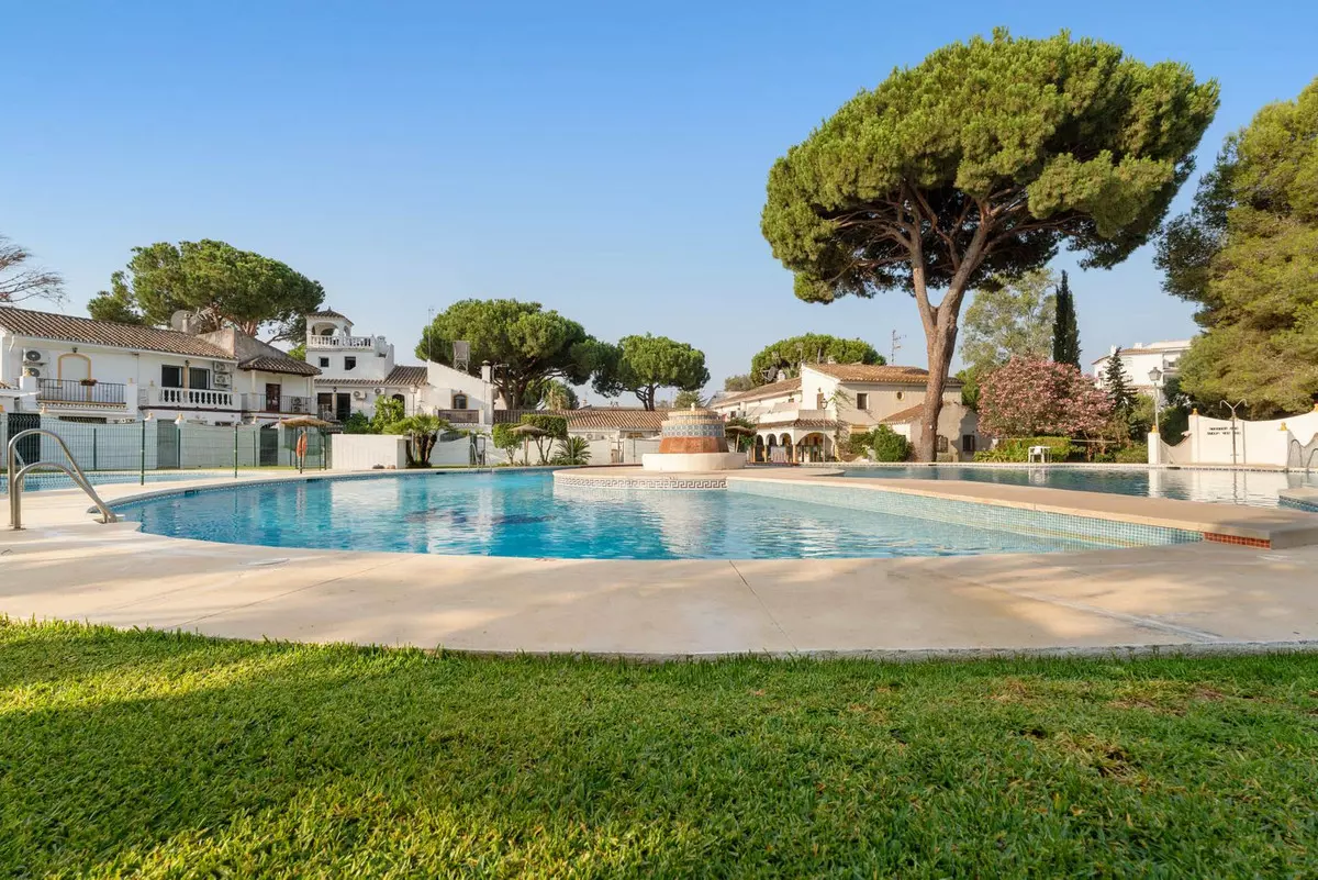 2-bedroom Town House In Marbella, Spain (95 M²)