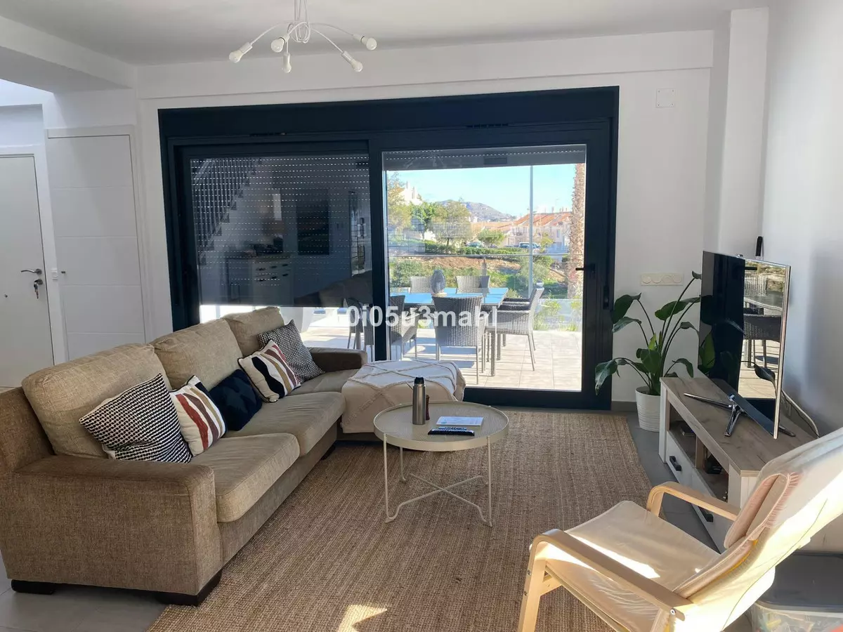 4-bedroom Villa In Málaga, Spain (292 M²)