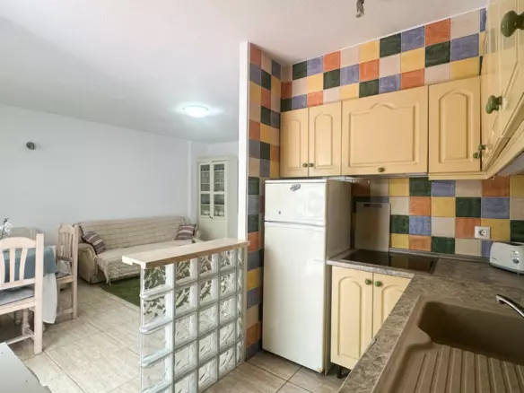 2-bedroom Apartment In Orihuela, Spain (52 M²)