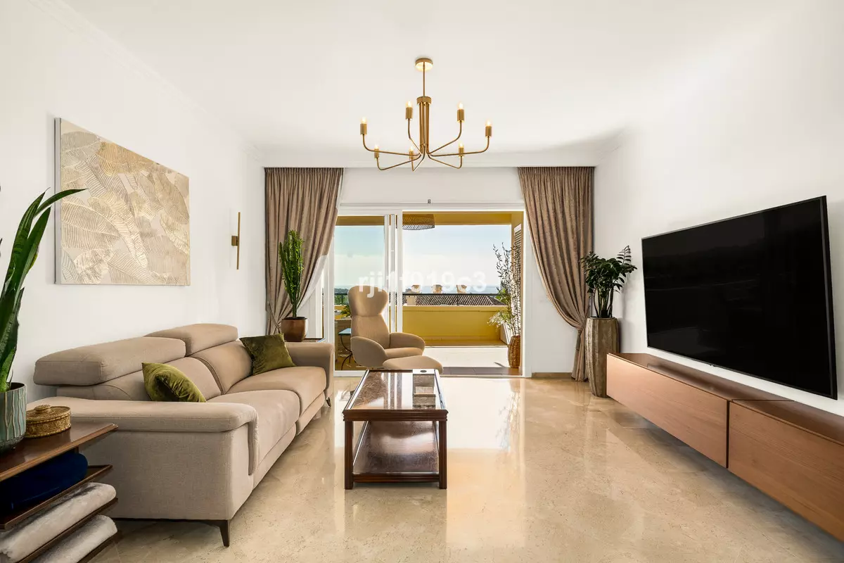 3-bedroom Apartment In Marbella, Spain (141 M²)
